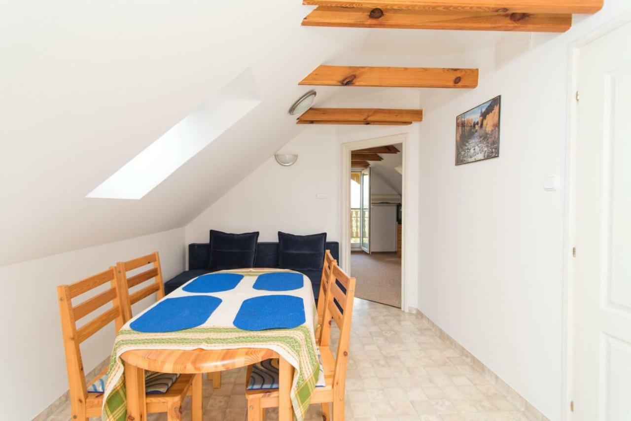 Appartement Kaman Pince à Alsópáhok Extérieur photo